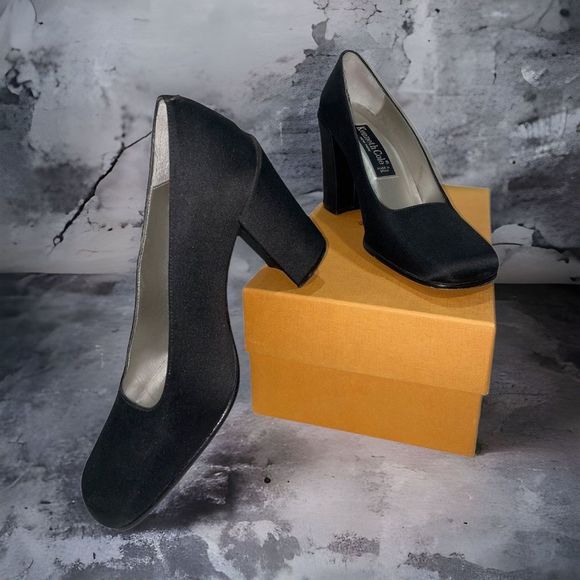 KENNETH COLE Black Silk Square Toe 4” Drum Heels Pumps Leather Insoles Sz 7 1/2 - Picture 2 of 6